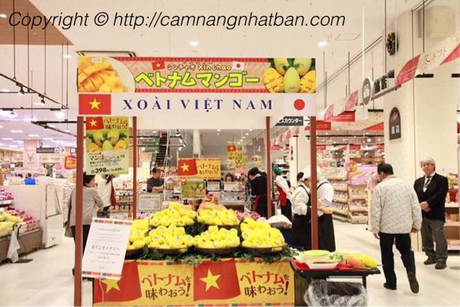 Quầy xoài Việt Nam trong siêu thị Nhật Bản