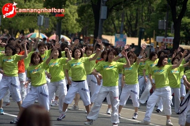Đội múa vì môi trường Xanh trong lễ hội
