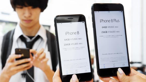 Người Nhật không mấy hào hứng với iPhone 8 vì đợi iPhone X