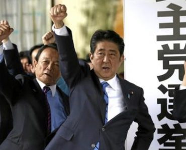 Chiến thắng áp đảo, ông Shinzo Abe thành Thủ tướng tại vị lâu nhất Nhật Bản