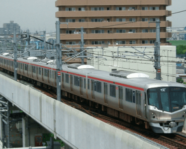 Công ty đường sắt Nhật Bản xin lỗi người dân chỉ vì cho tàu rời ga sớm hơn 20 giây