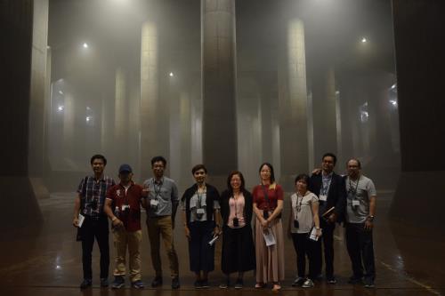 10 nhà báo của ASEAN đến thăm và tìm hiểu về hệ thống thoát nước ngầm (Metropolitan Area Outer Underground Discharge Channel). Ảnh: Quốc Huy/BNEWS/TTXVN
