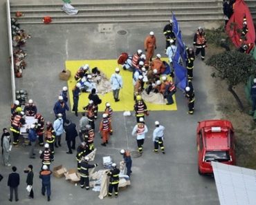 Nhật Bản: Hàng chục học sinh nhập viện do cháy bếp ăn trường học