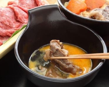 ‘Hết hồn’ với những món ăn cùng trứng sống cực khó nuốt của Nhật