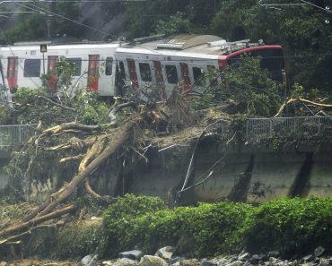Những hình ảnh kinh hoàng ở Nhật 80 người chết hơn 40 người mất tích trong trận mưa lịch sử